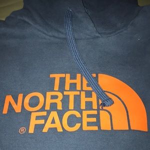 Price Firm! EUC. Men’s North face Hoodie. 20” pit to pit. Blue. No size tag.